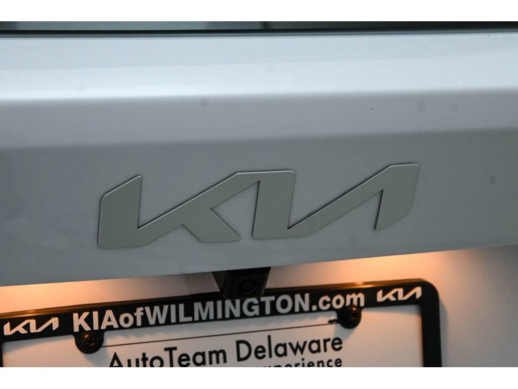 Certified 2025 Kia Sorento LX image 36