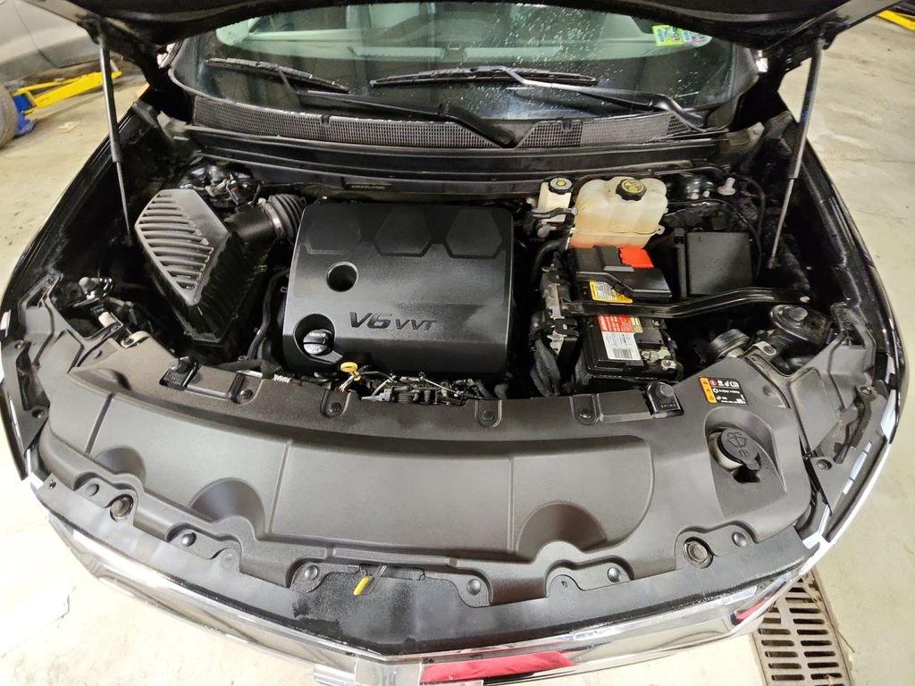 Used 2020 Chevrolet Traverse LT w/ LT Premium Package image 27