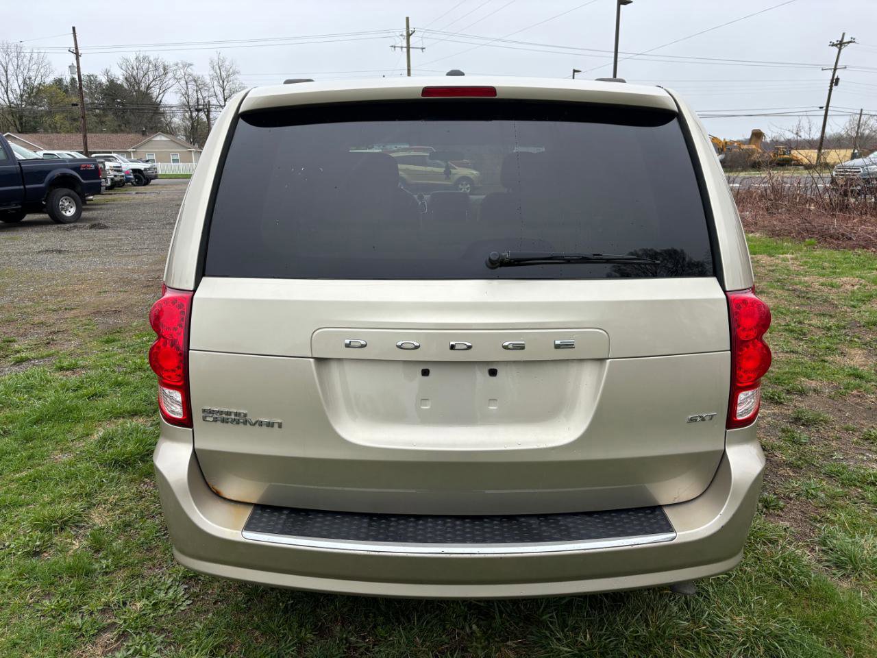 Used 2015 Dodge Grand Caravan SXT FWD image 6