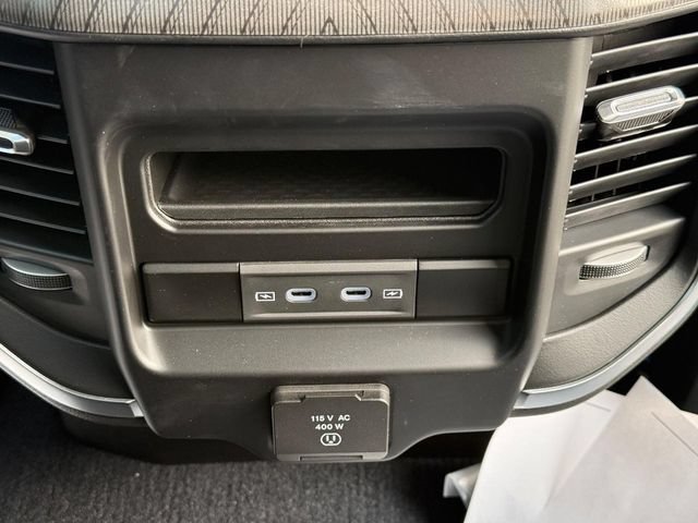 New 2027 RAM 2500 Big Horn AWD/4WD image 16