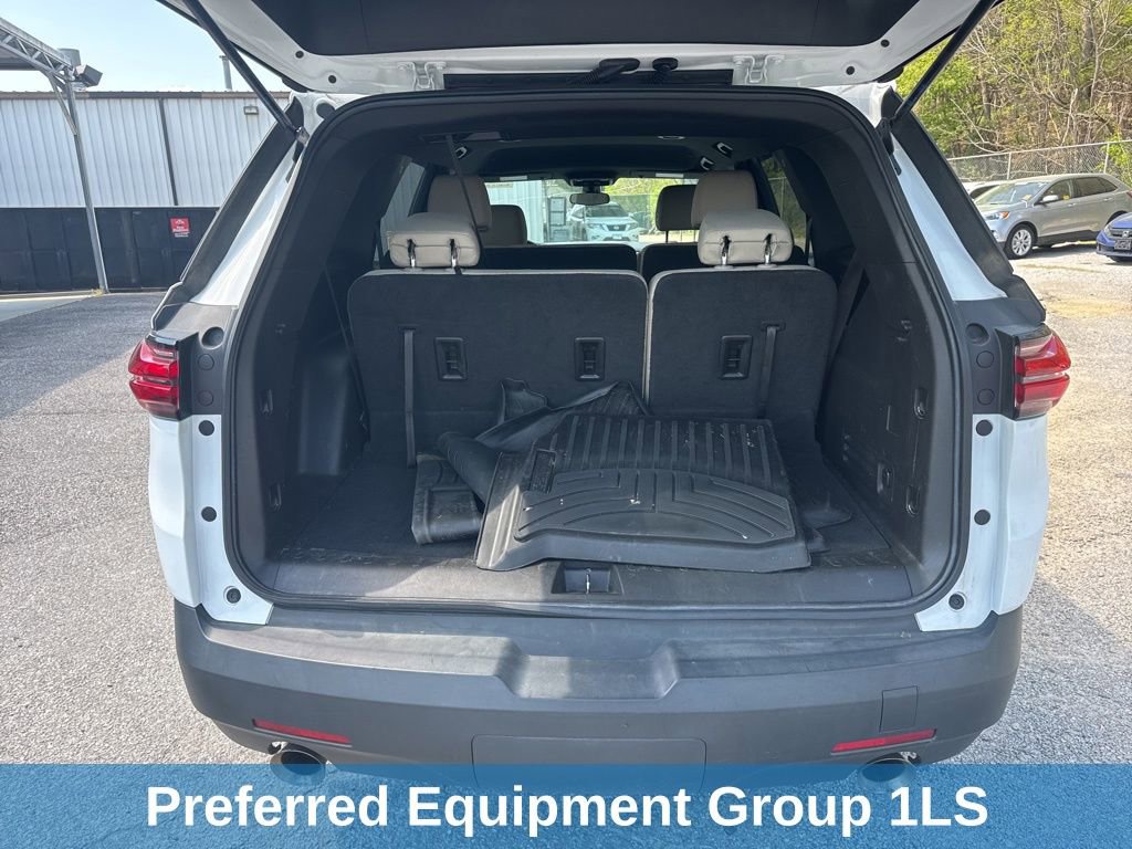 Used 2022 Chevrolet Traverse LS image 8