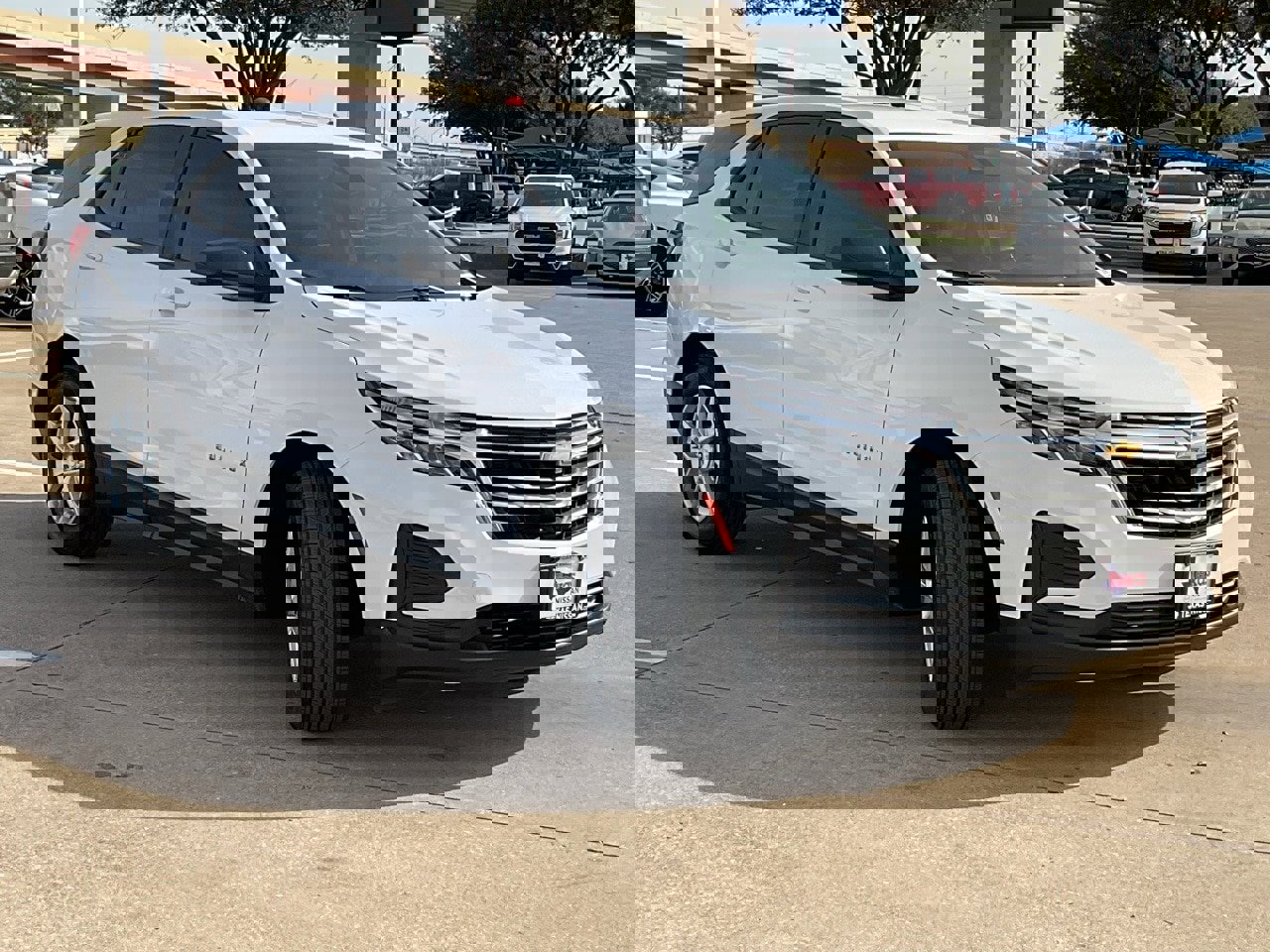 Used 2024 Chevrolet Equinox LS image 4