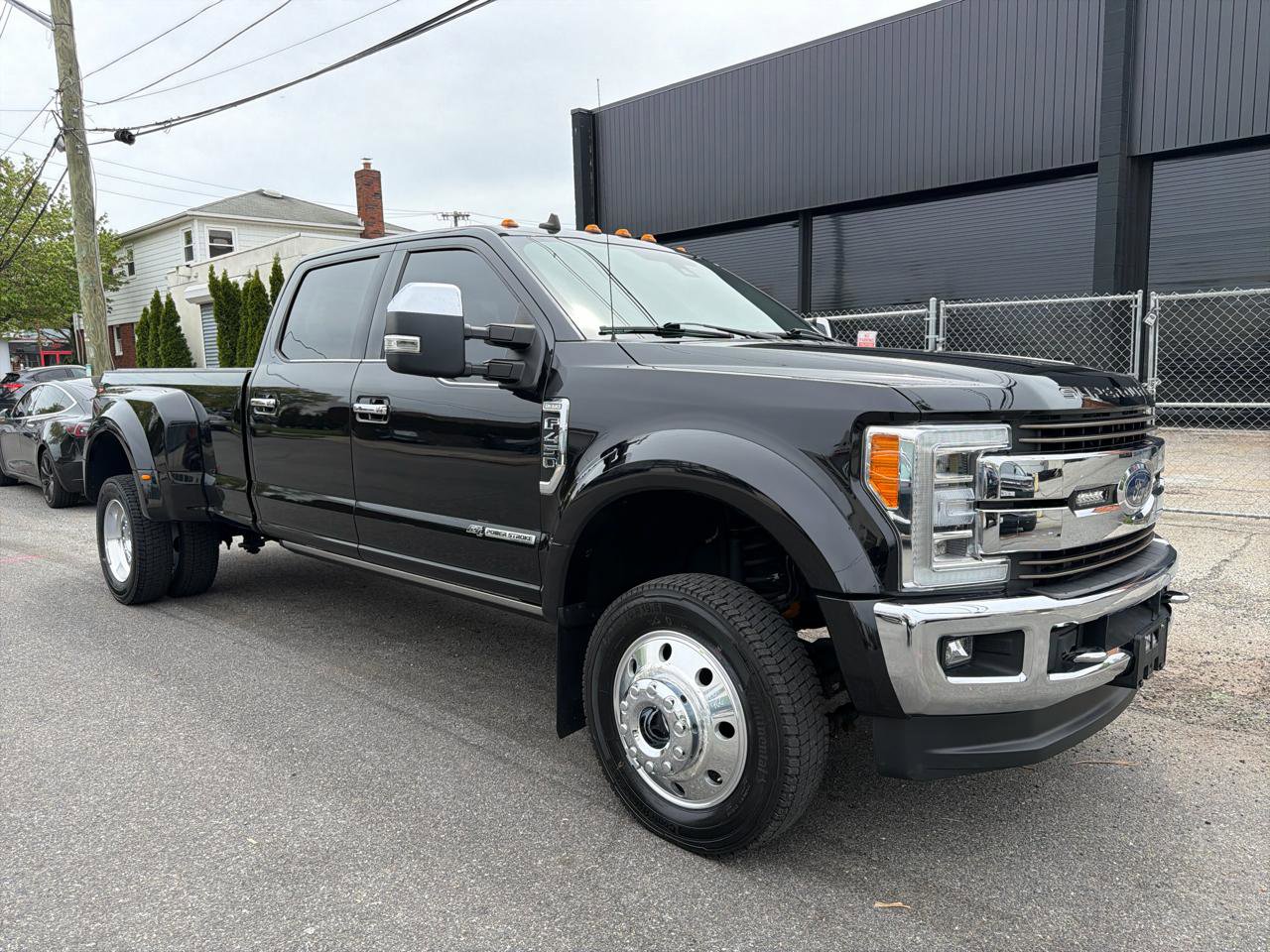 Used 2019 Ford F450 King Ranch w/ King Ranch Ultimate Package AWD/4WD image 3