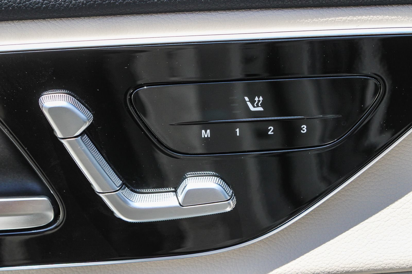 Certified 2026 Mercedes-Benz GLC 300 4MATIC image 21