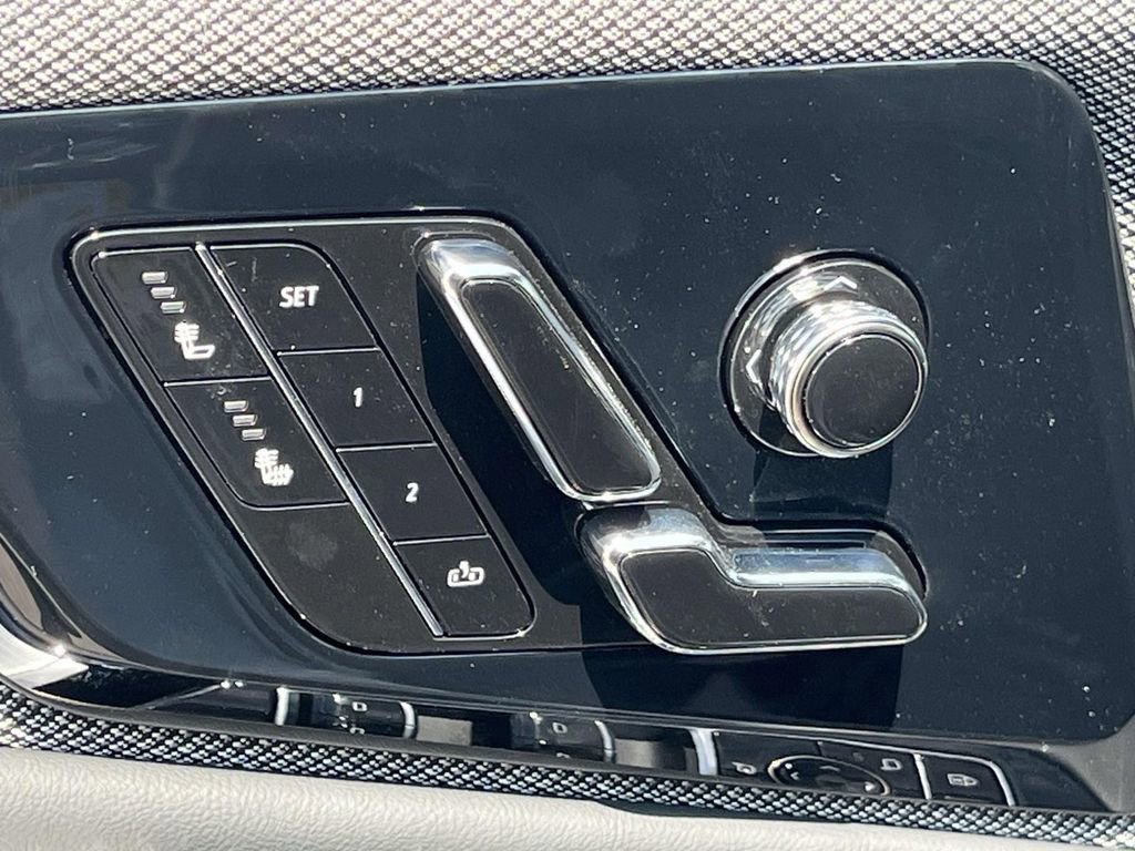 New 2025 Cadillac Optiq Sport 1 image 24