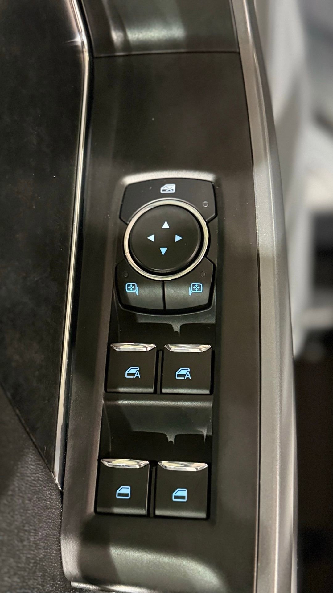 Used 2023 Ford F150 Lightning XLT w/ Equipment Group 312A High image 47