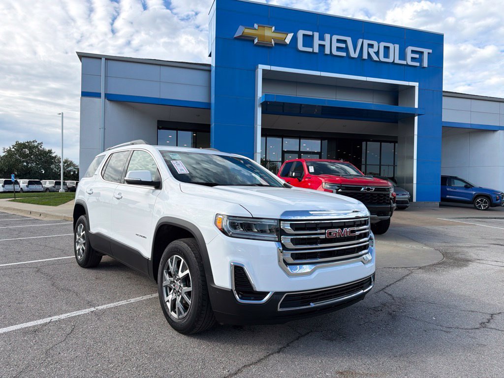 Used 2023 GMC Acadia SLE w/ Driver Convenience Package FWD image 1