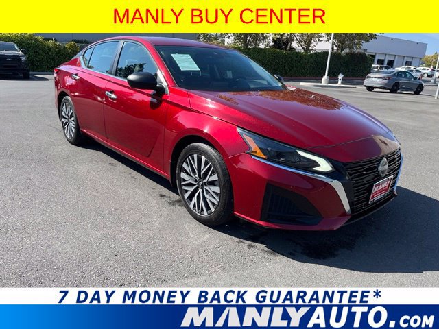 Used 2024 Nissan Altima 2.5 SV