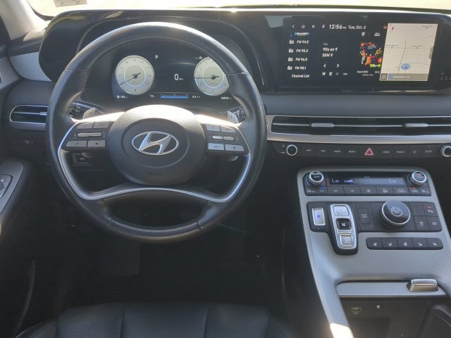 Used 2023 Hyundai Palisade SEL w/ Premium Package FWD image 15