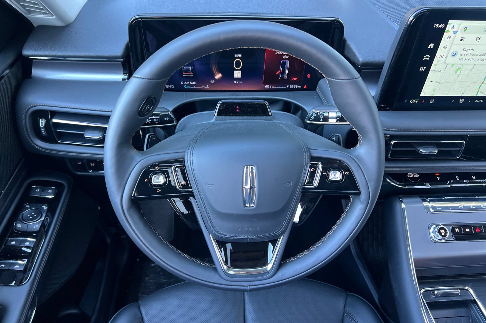 New 2026 Lincoln Aviator AWD w/ Jet Appearance Package image 11