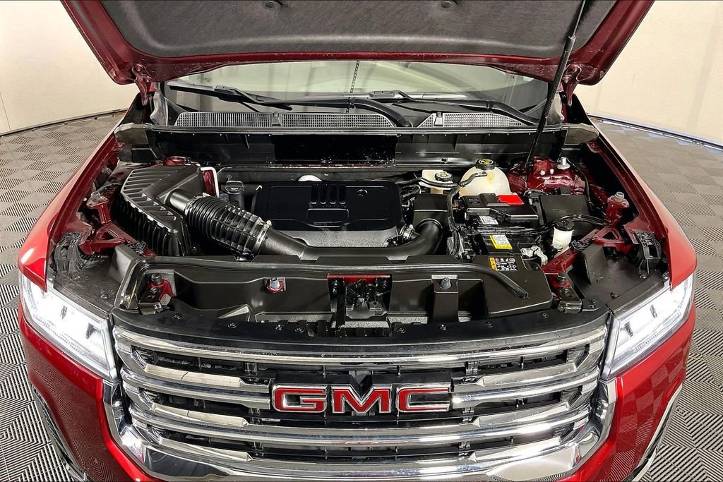 Used 2023 GMC Acadia SLT w/ Preferred Package FWD image 12