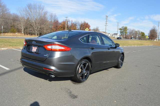 Used 2016 Ford Fusion SE w/ Equipment Group 202A image 8