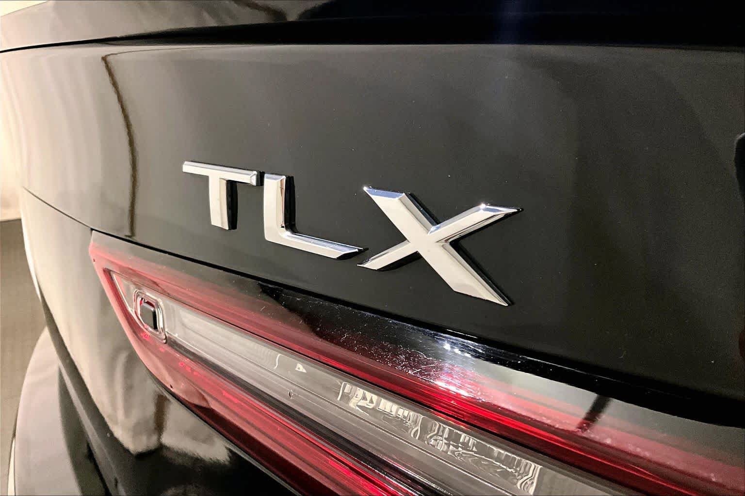 Used 2025 Acura TLX w/ A-SPEC Package AWD/4WD image 9