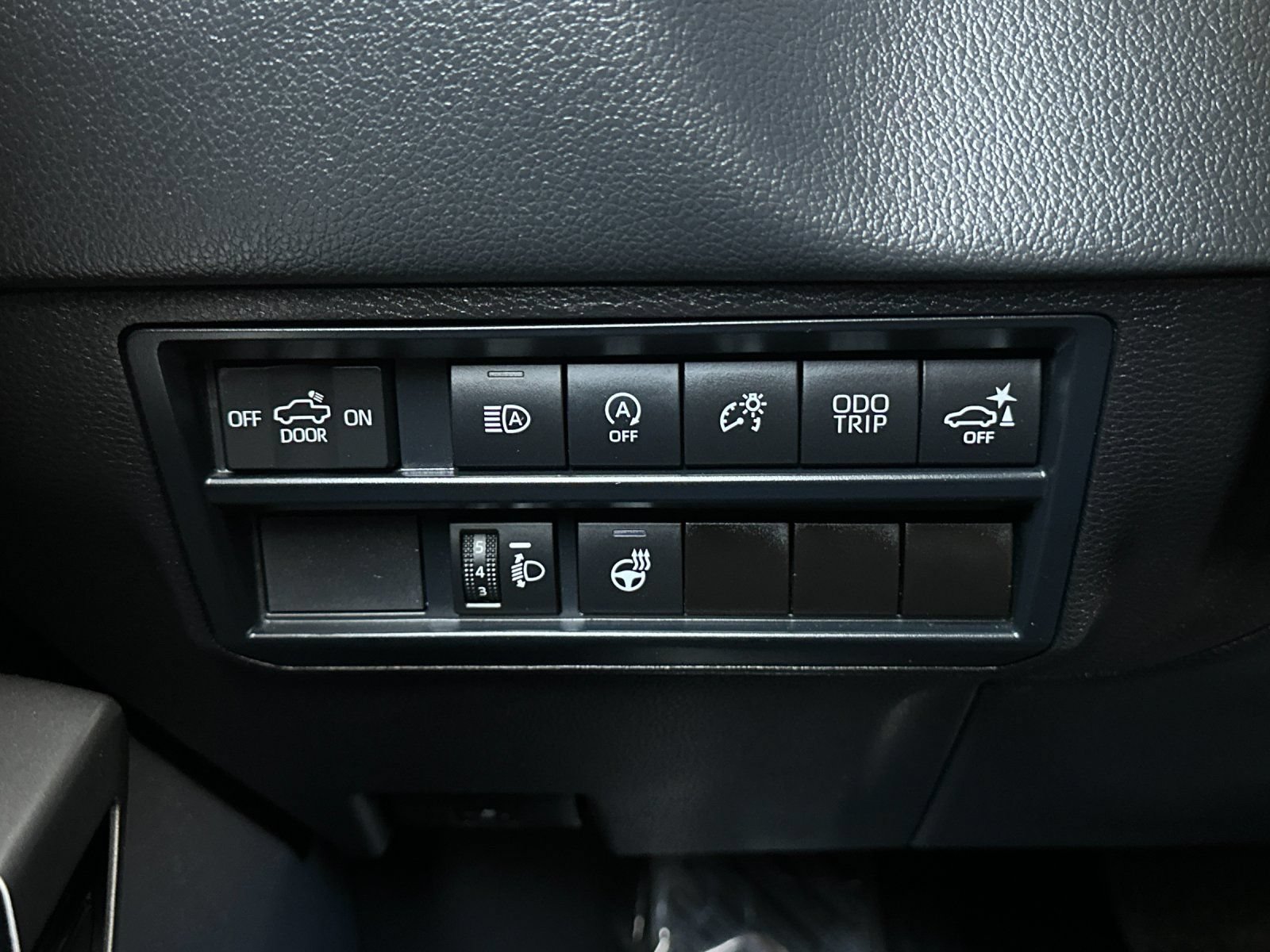 Used 2024 Toyota Tundra Limited AWD/4WD image 25