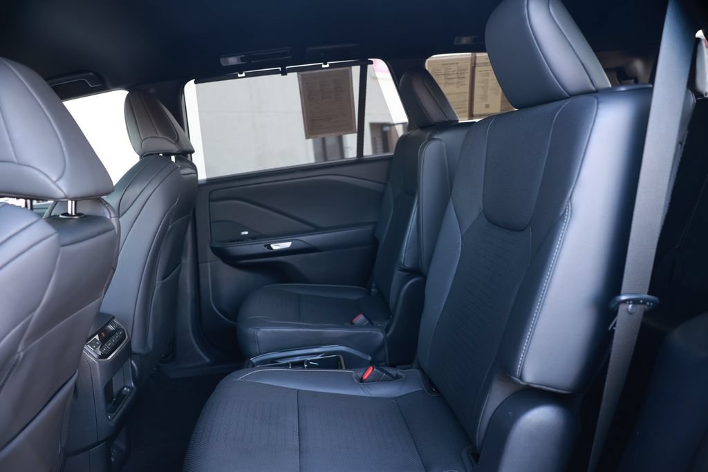 Used 2024 Lexus TX 500h AWD w/ Technology Package image 33