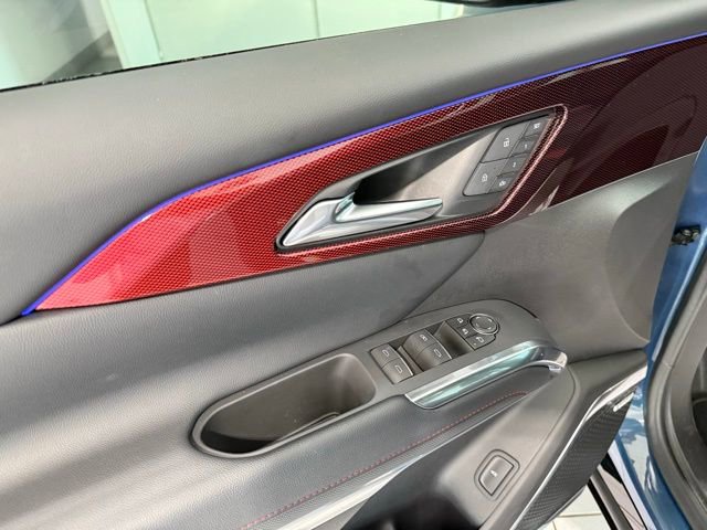 Used 2024 Chevrolet Traverse RS image 13