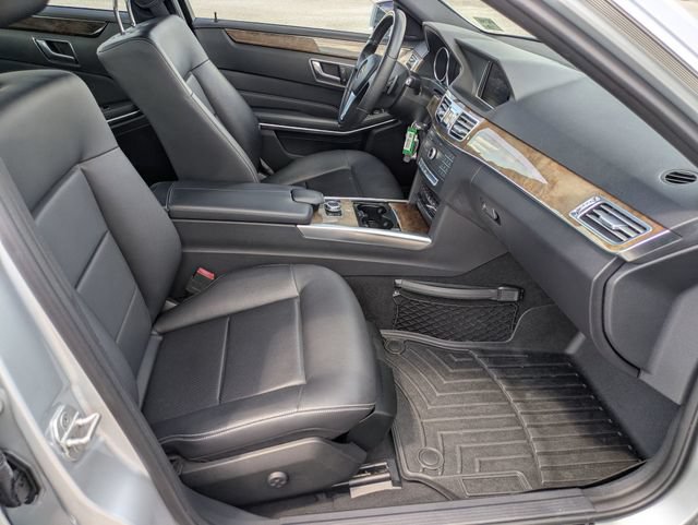 Used 2016 Mercedes-Benz E 350 Sedan image 29