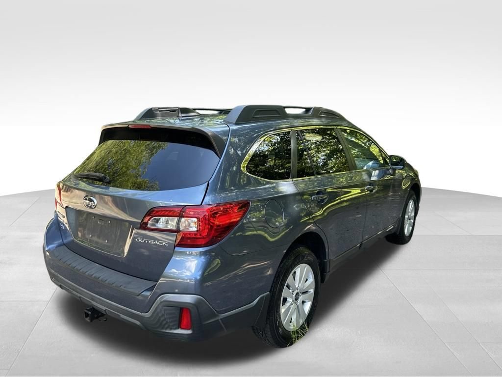 Used 2018 Subaru Outback 2.5i Premium AWD/4WD image 5