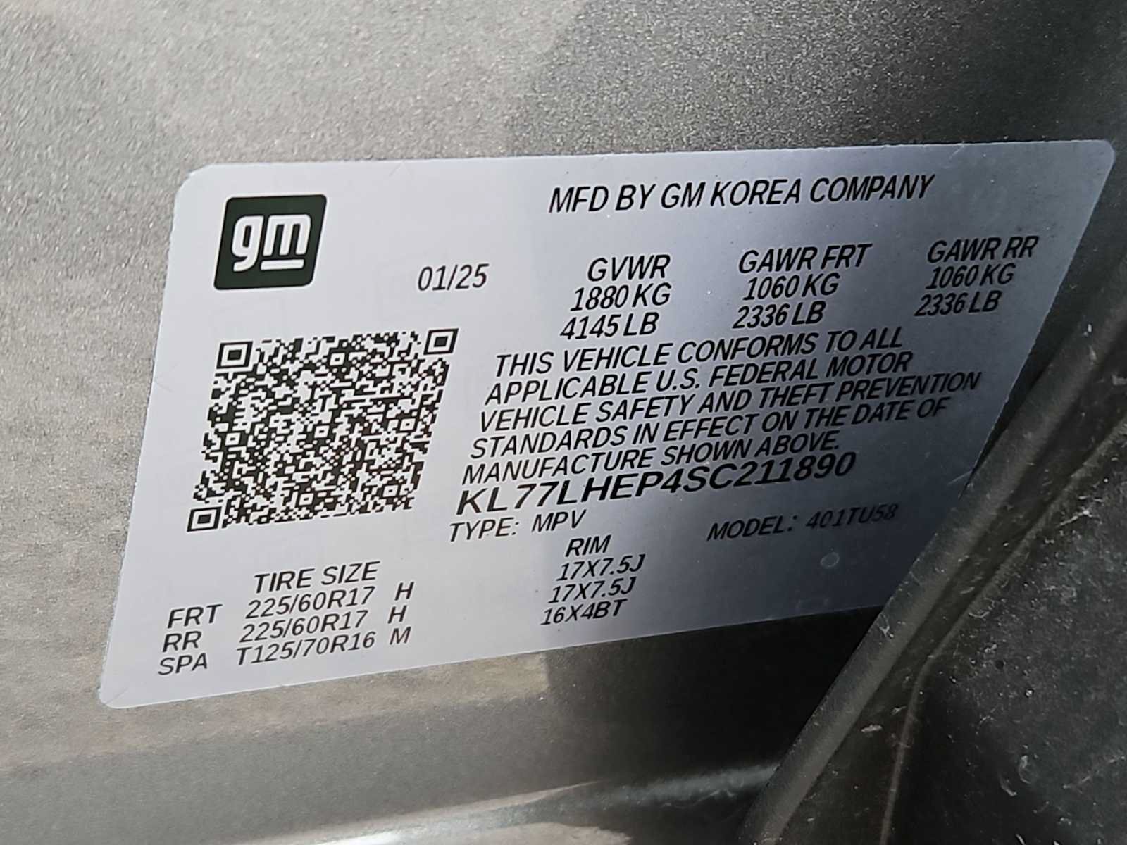 Used 2025 Chevrolet Trax LT FWD image 35