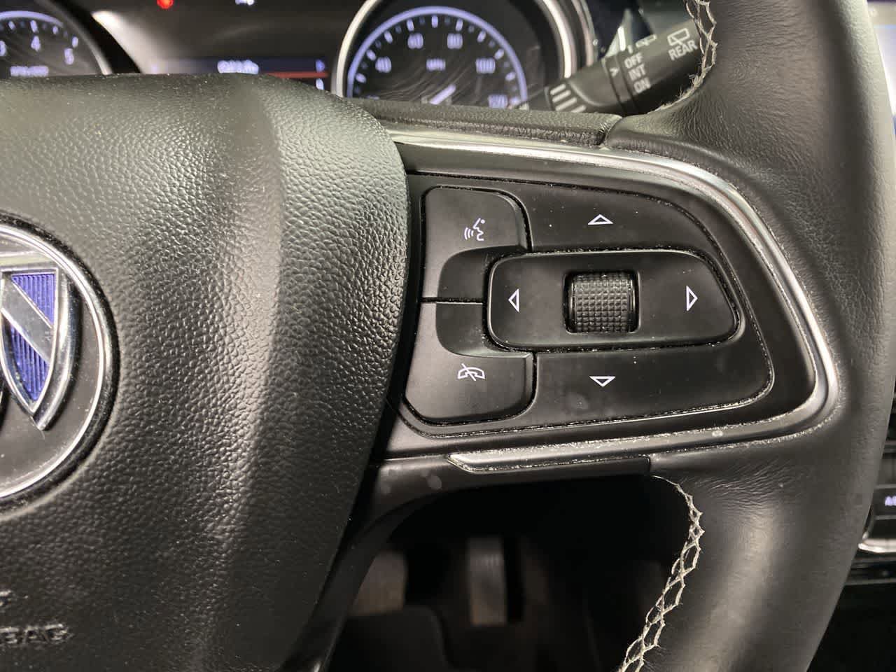 Used 2020 Buick Encore GX Preferred AWD/4WD image 23