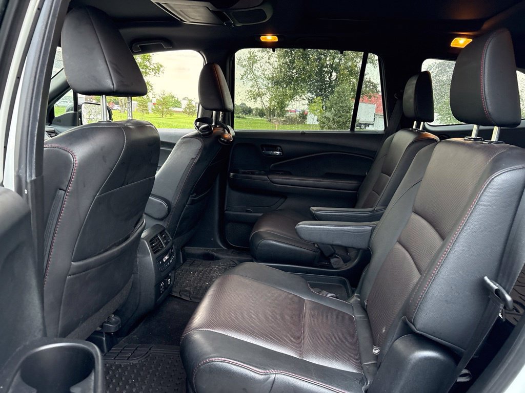 Used 2021 Honda Pilot Black Edition image 15