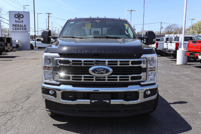 New 2026 Ford F350 XL w/ XL Chrome Package AWD/4WD image 4
