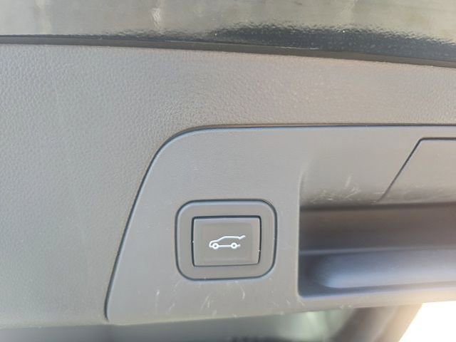 Used 2023 Buick Envision Avenir AWD/4WD image 7