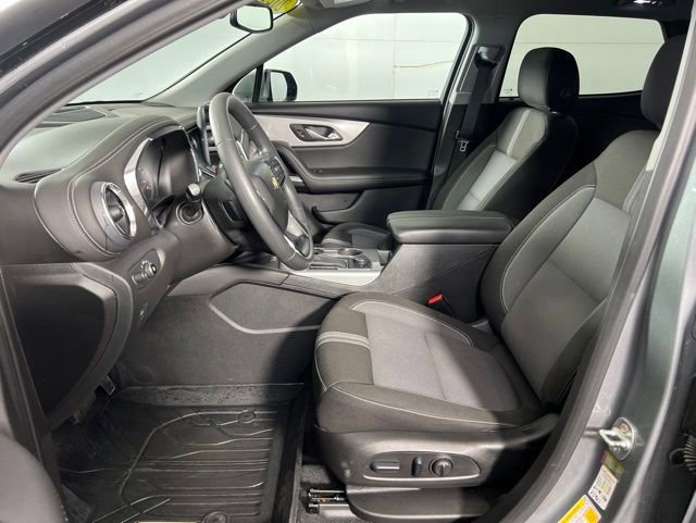 Used 2024 Chevrolet Blazer LT w/ Convenience Package FWD image 5