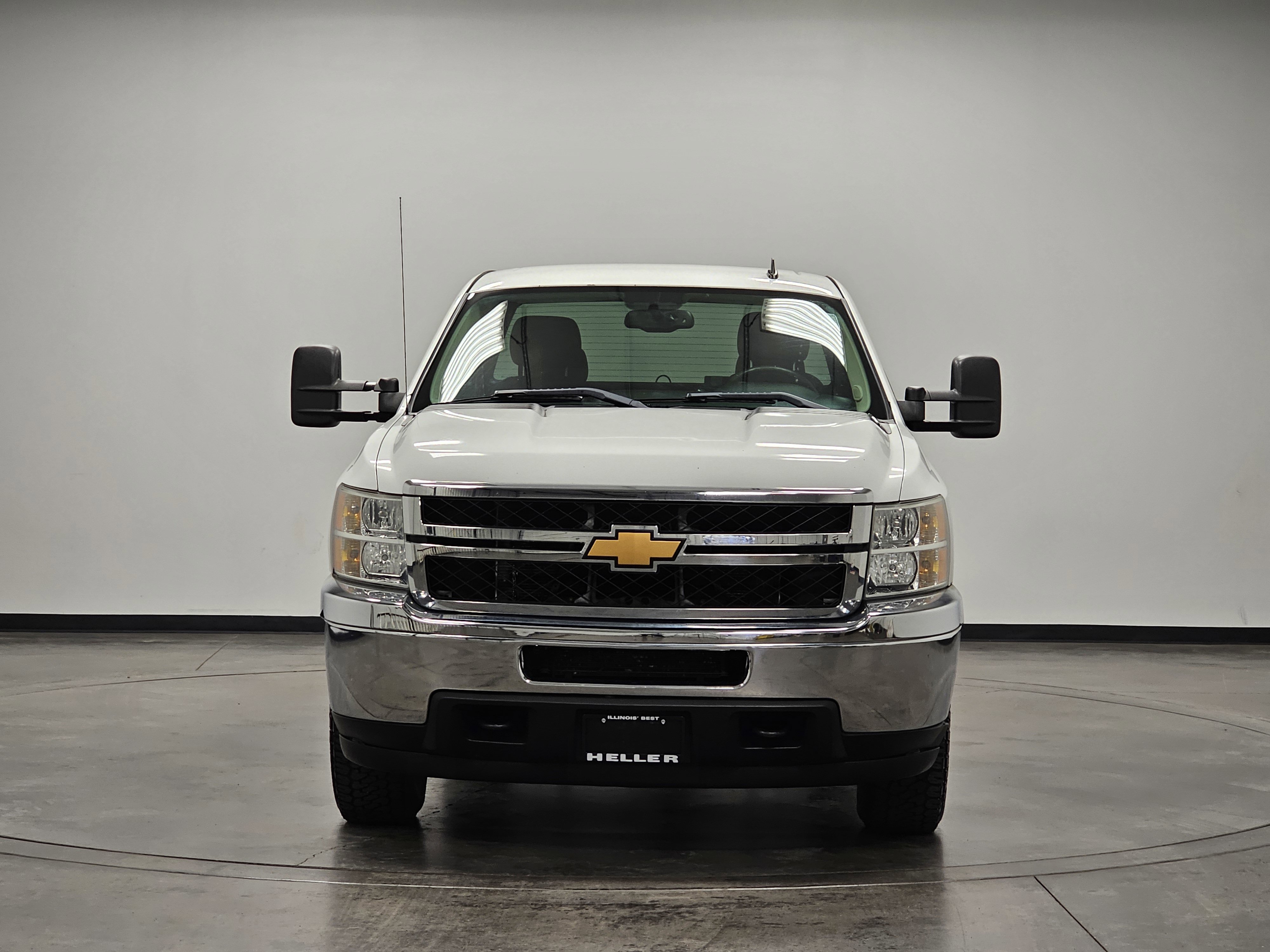 Used 2013 Chevrolet Silverado 2500 LT w/ Convenience Package AWD/4WD image 3