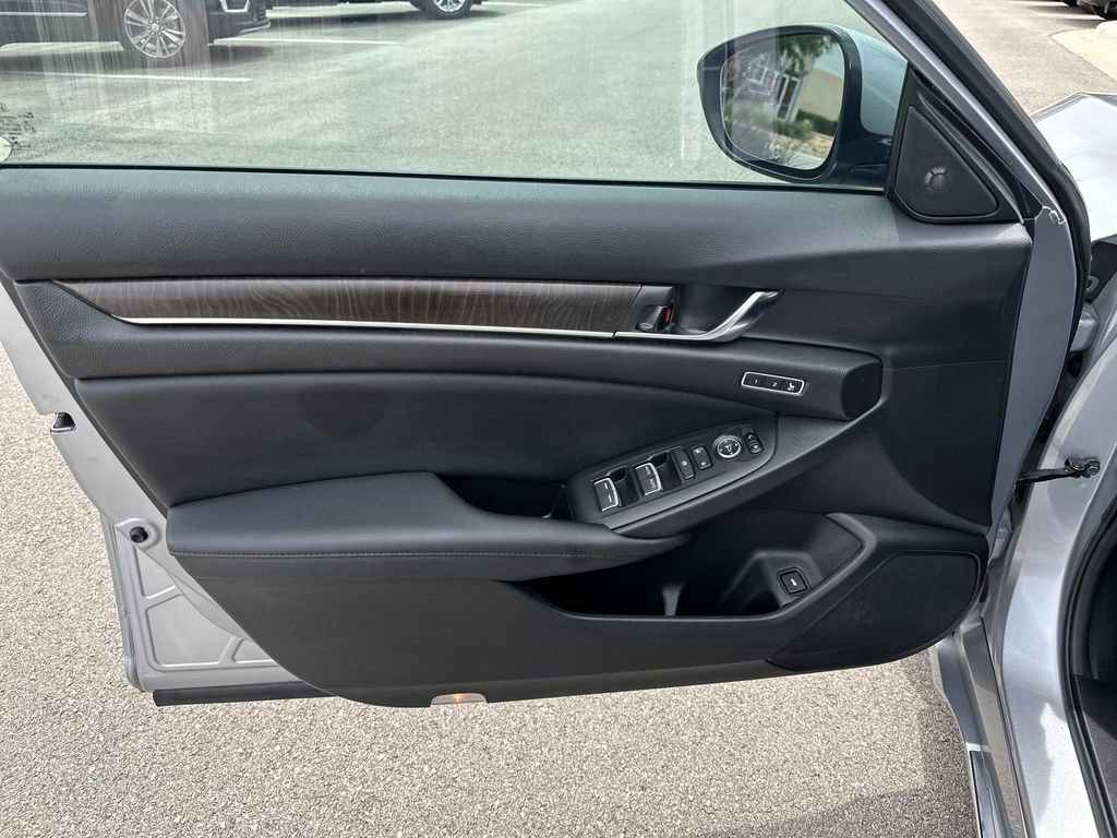 Used 2021 Honda Accord EX-L image 16