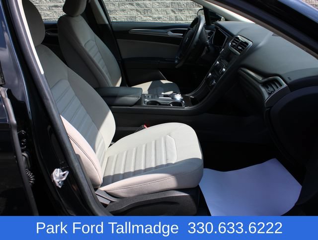 Used 2018 Ford Fusion S FWD image 22