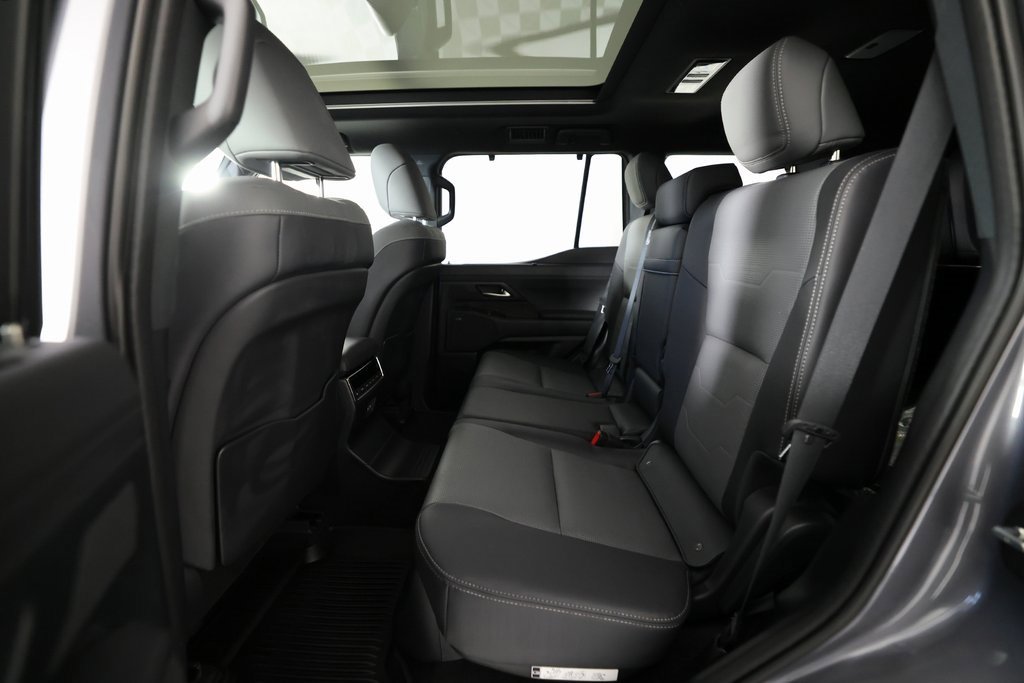Used 2025 Lexus GX 550 image 17
