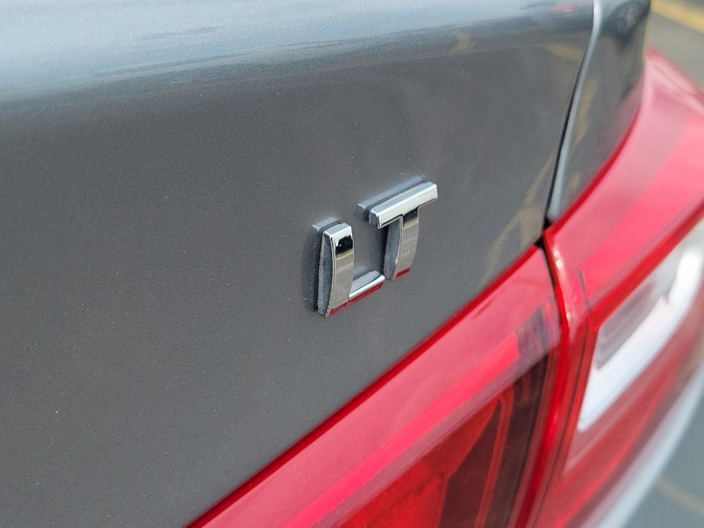 Used 2024 Chevrolet Malibu LT FWD image 8