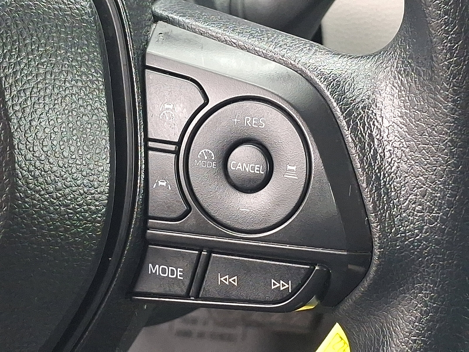 Used 2024 Toyota Corolla LE FWD image 22