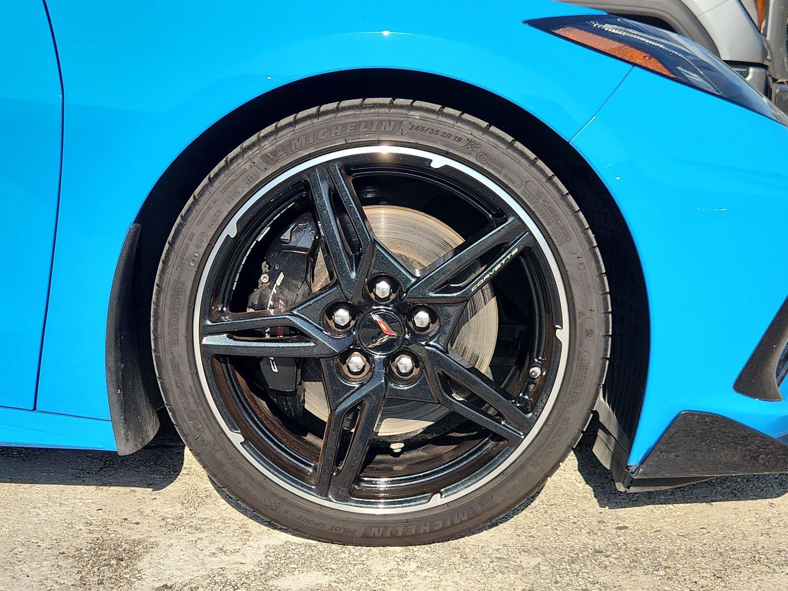 Used 2023 Chevrolet Corvette Stingray Premium Cpe w/ Z51 Performance Package RWD image 32