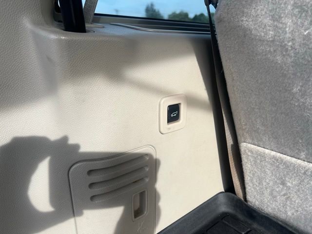 Used 2012 Ford Expedition Limited image 14