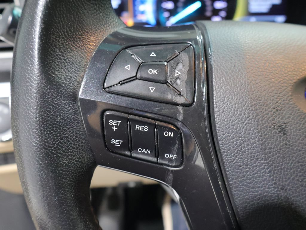 Used 2016 Ford Explorer XLT w/ Equipment Group 202A AWD/4WD image 42