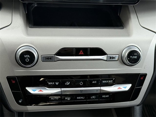 Certified 2022 Ford Explorer XLT w/ Equipment Group 202A image 12