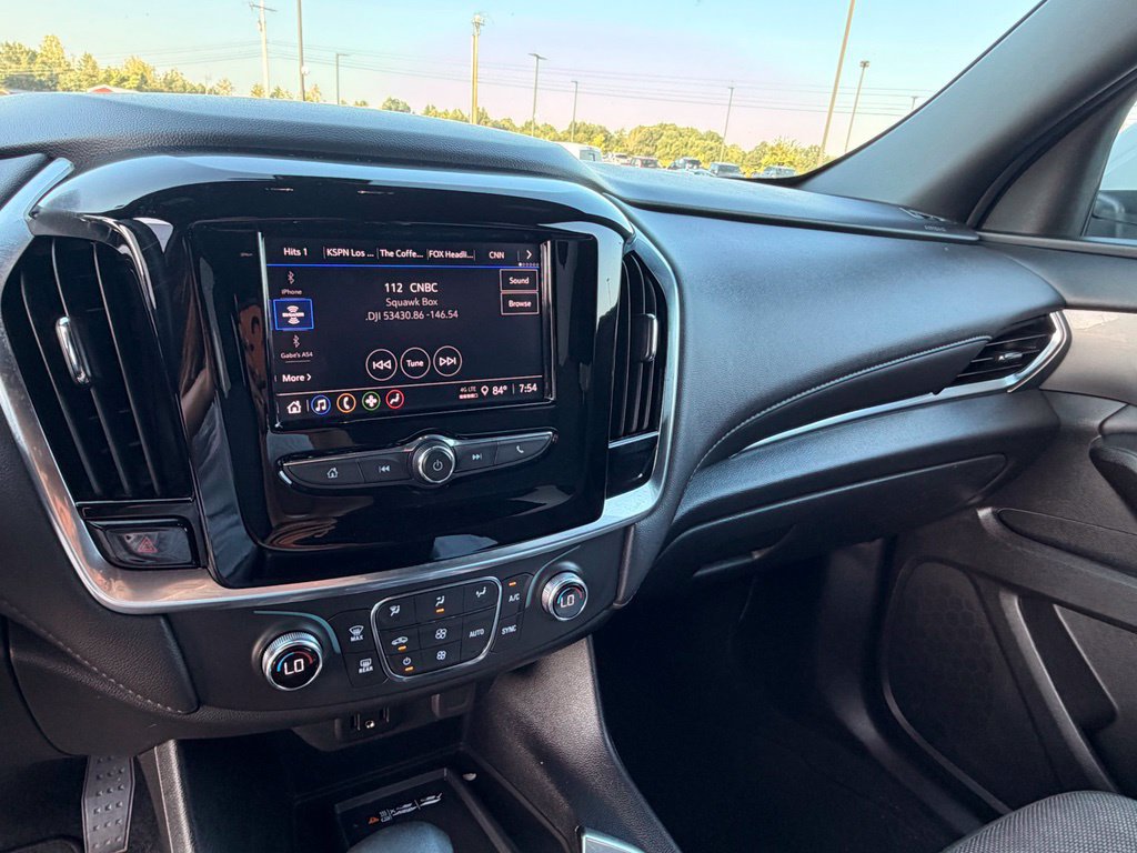 Used 2023 Chevrolet Traverse LT FWD image 25