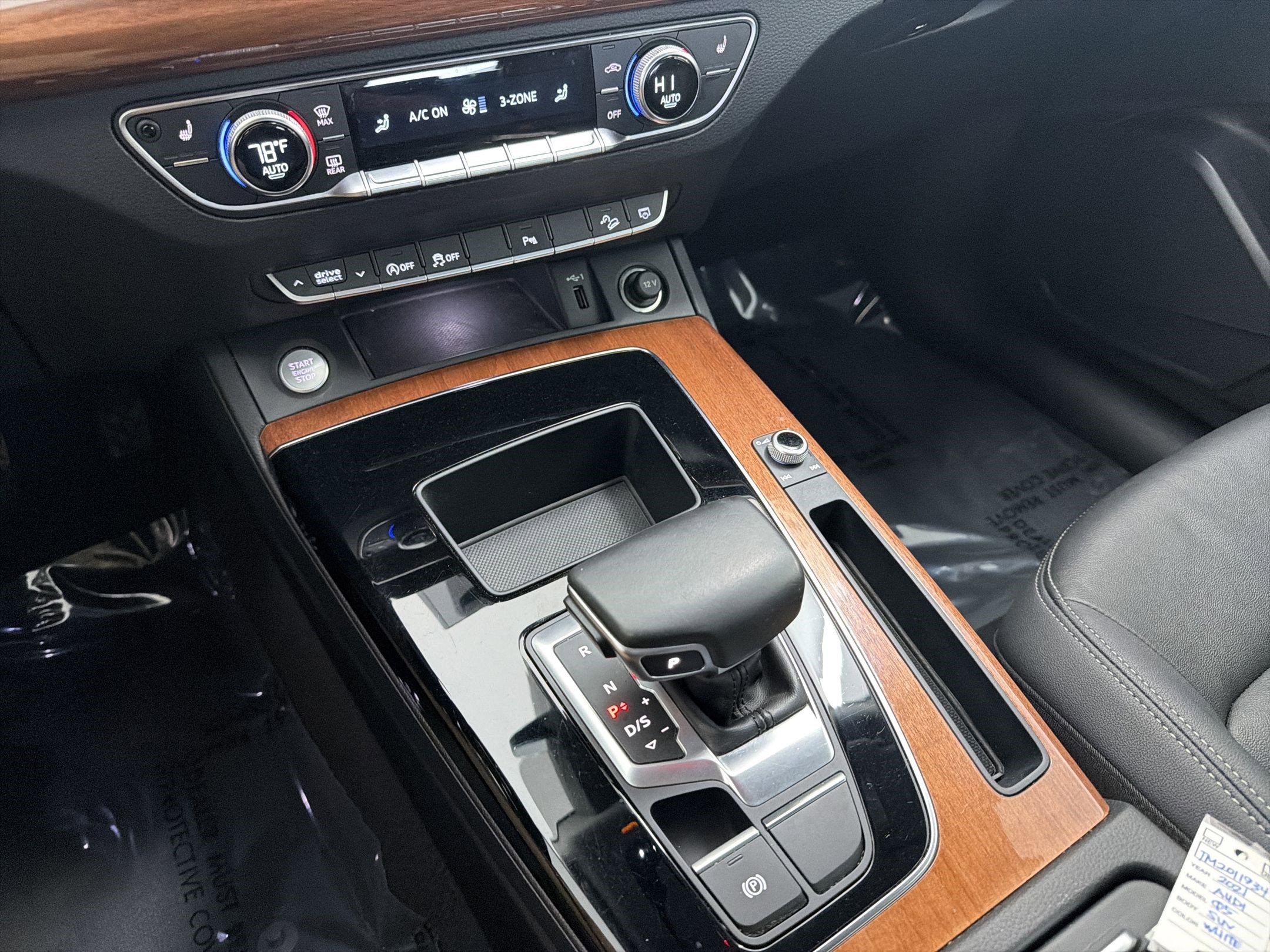 Used 2021 Audi Q5 Premium image 15