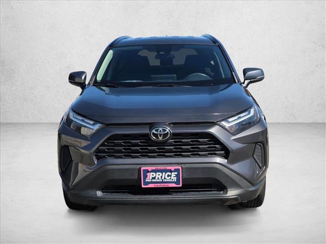 Used 2022 Toyota RAV4 XLE video 2