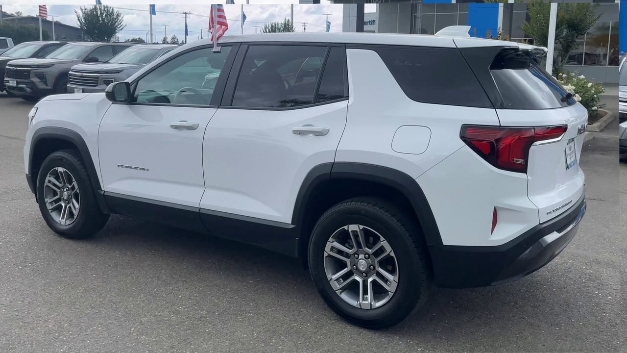 Used 2025 GMC Terrain Elevation AWD/4WD image 5