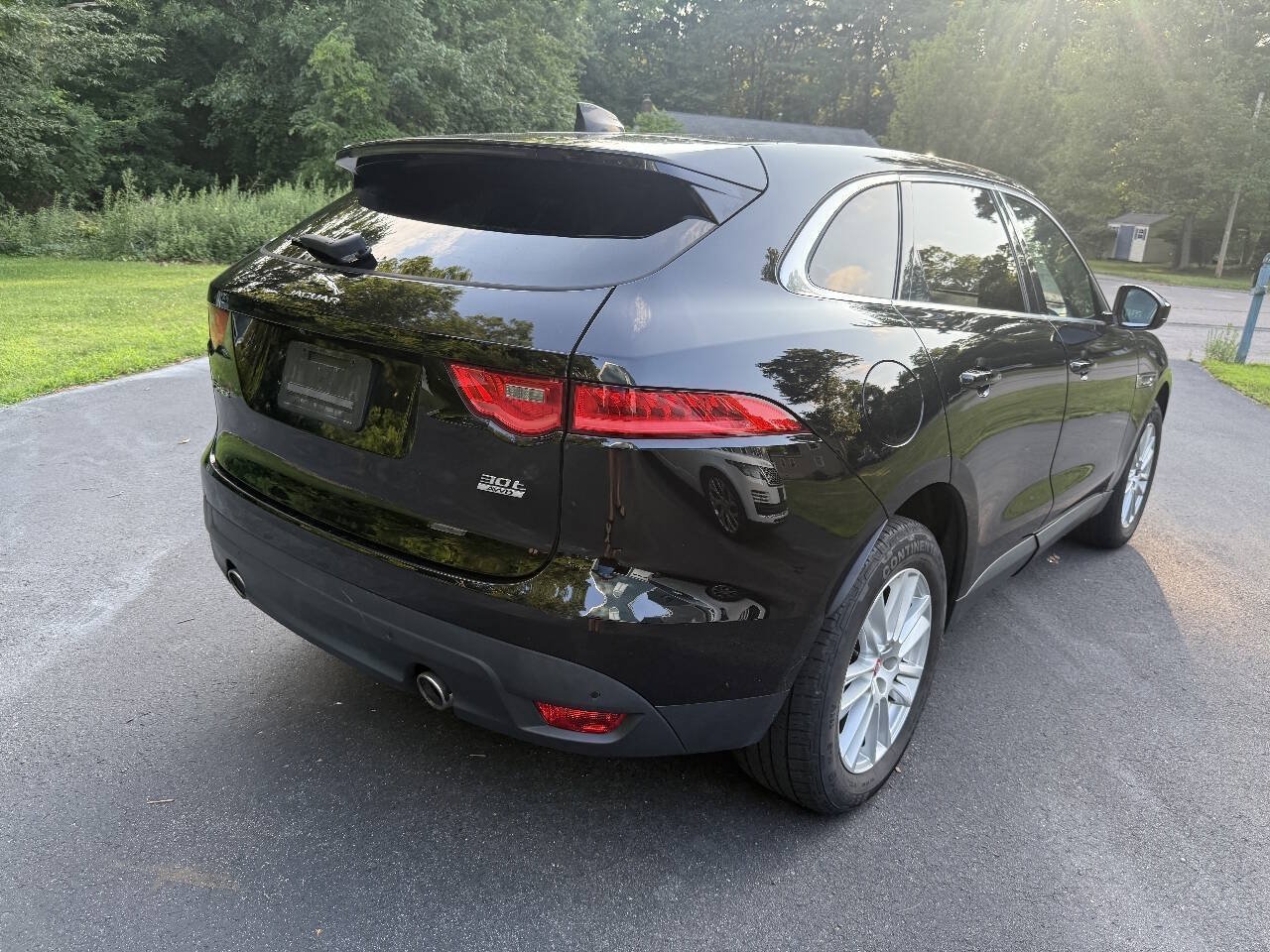 Used 2020 Jaguar F-PACE Prestige AWD/4WD image 11