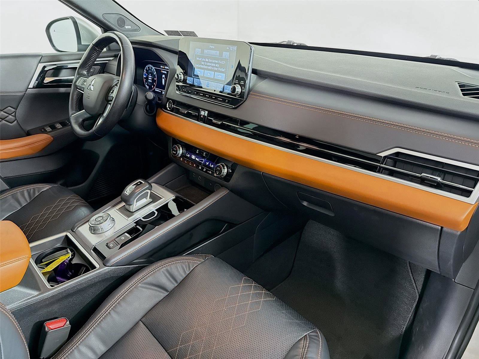 Used 2022 Mitsubishi Outlander SEL image 31