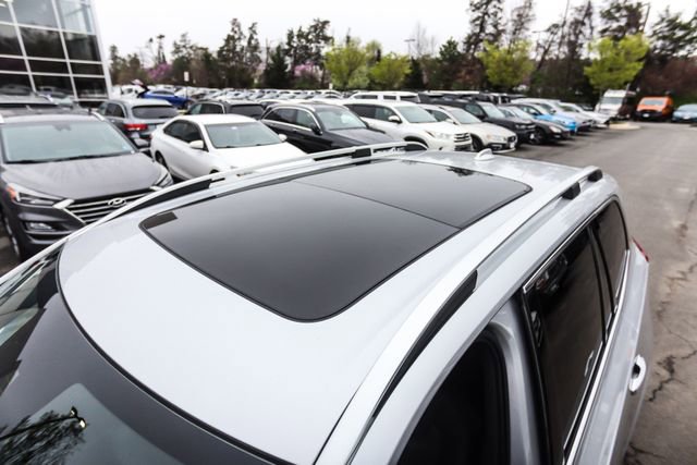 Used 2018 Volvo XC90 T6 Momentum w/ Convenience Package image 61