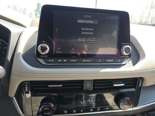 Used 2021 Nissan Rogue SV image 6