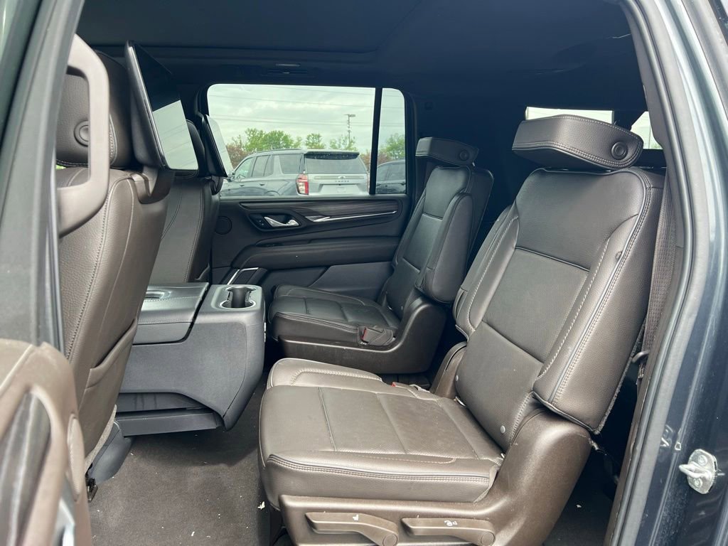 Used 2021 GMC Yukon XL Denali AWD/4WD image 11