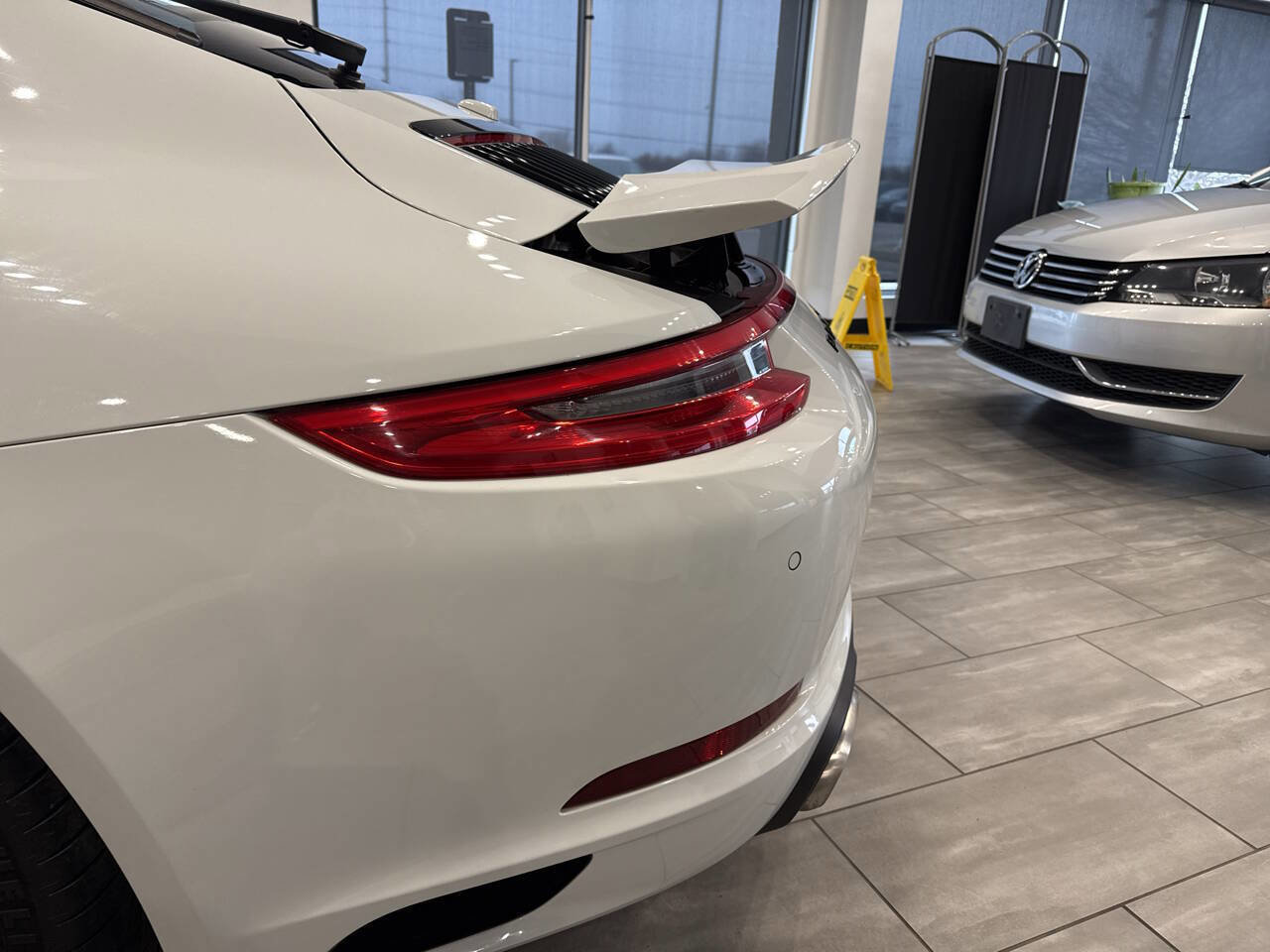 Used 2019 Porsche 911 Carrera 4 w/ Sportdesign Package image 30