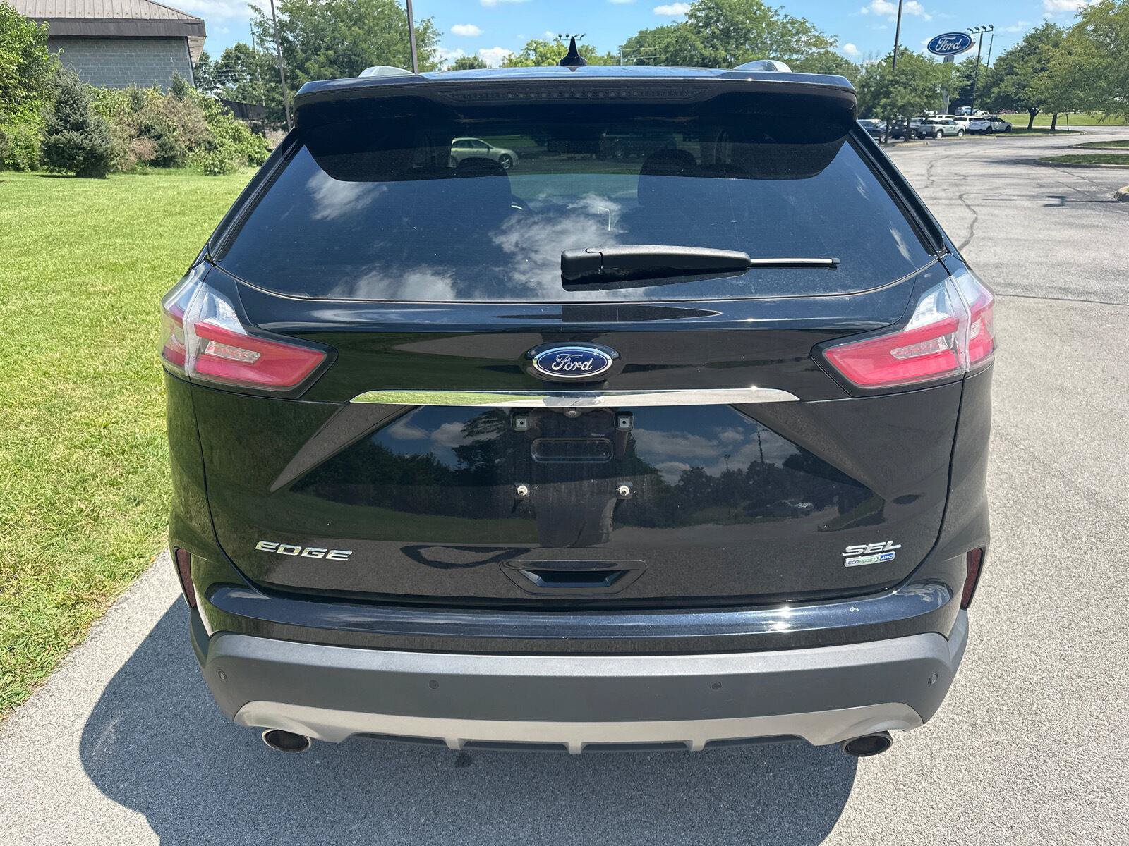 Certified 2019 Ford Edge SEL w/ Equipment Group 201A AWD/4WD image 13