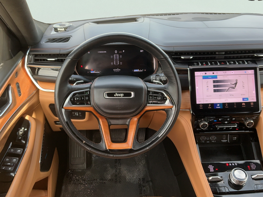 Used 2024 Jeep Grand Cherokee Summit AWD/4WD image 18